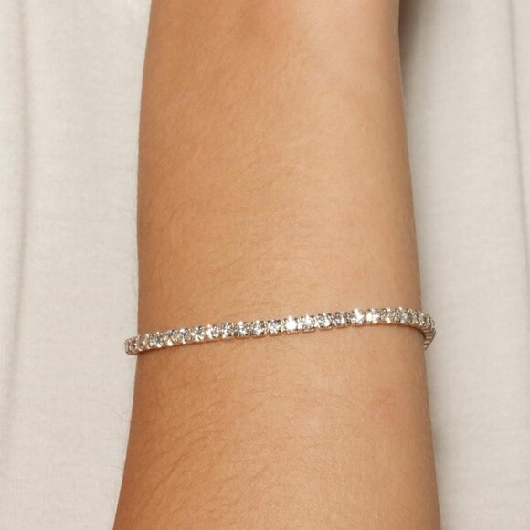 Adjustable 14K Gold Plated CZ Tennis Bracelet for Women - Elegant Gift Choice - Picture 2 of 7